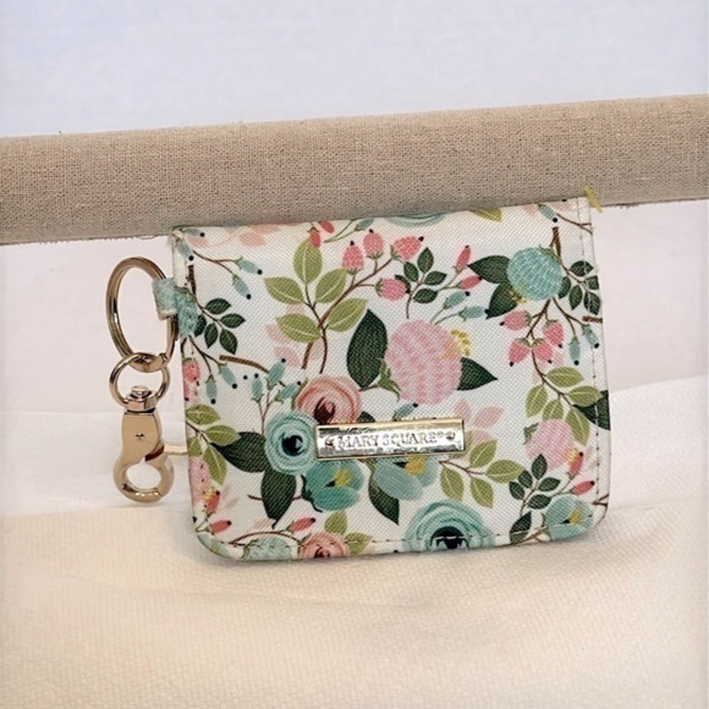 Mary Square ID Wallet with keychain- peach floral NWOT